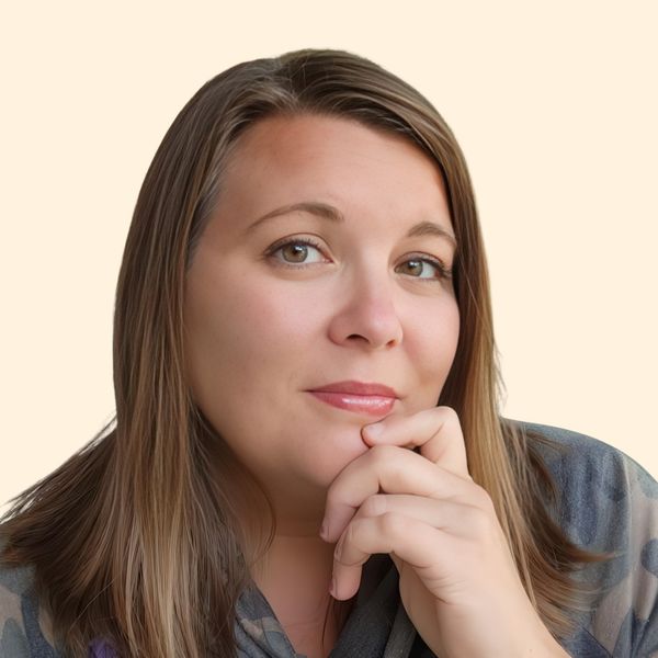 Marci Bieker, Therapist
