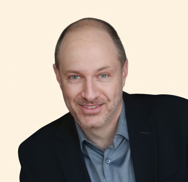 Dan Cronin, Therapist