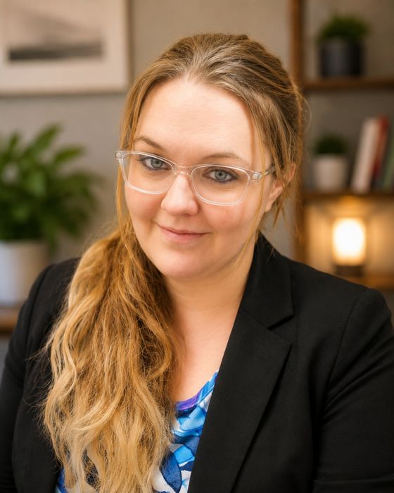 Katlyn Sodon, Therapist