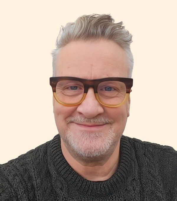 Stephen Lovejoy, Therapist