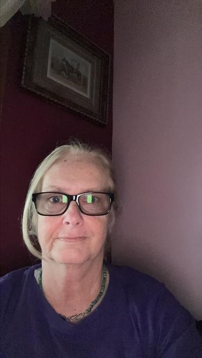 Cindy Edins, Therapist