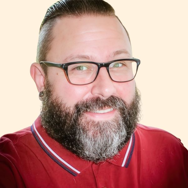 Douglas Achtert, Therapist