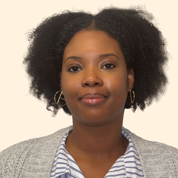 Shaniqua Miles, Therapist