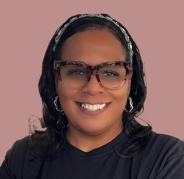 Tracy Gordon, Therapist