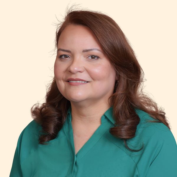 Johanna Almestica, Therapist