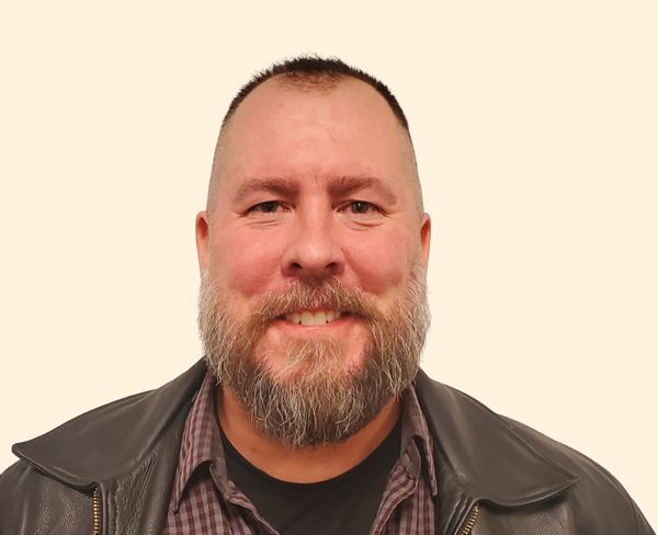 Aaron Moon, Therapist