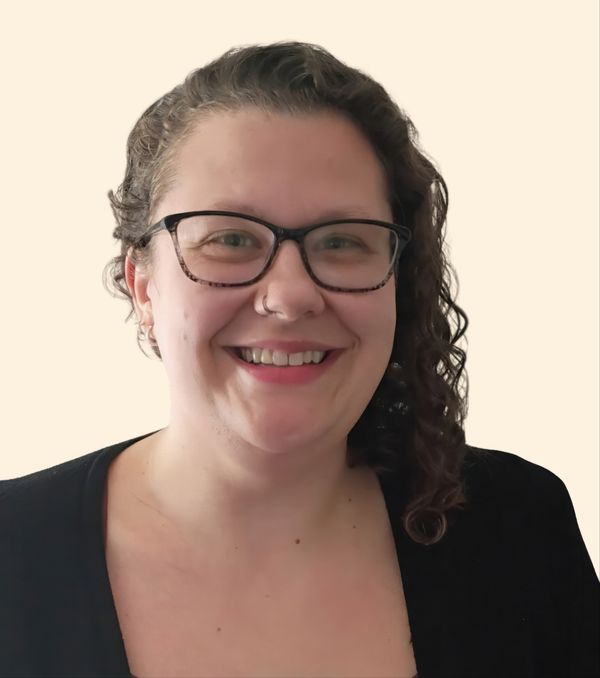 Nikki Yost, Therapist