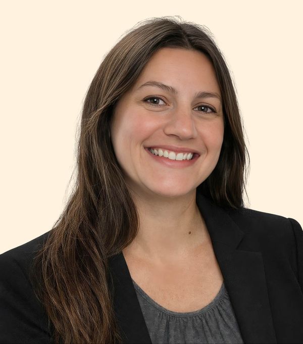 Alexis Cislo, Therapist