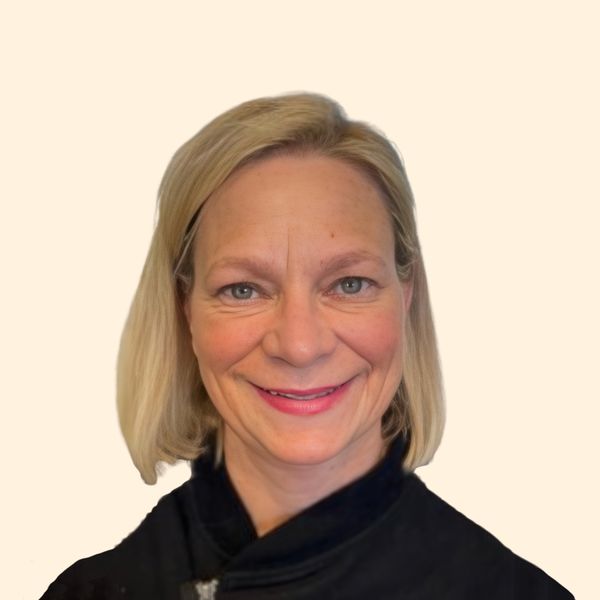 Kaye Gallagher, Therapist