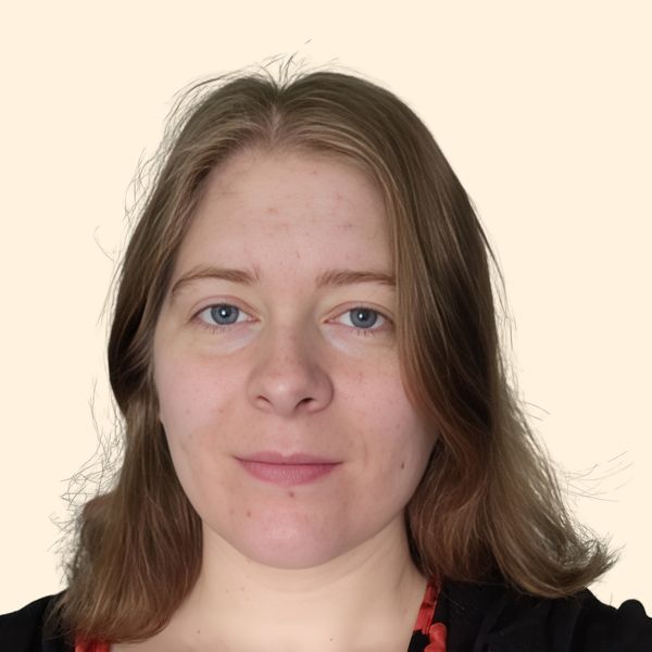 Jade Hall, Therapist