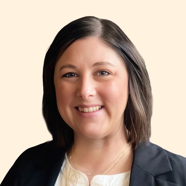Amanda Roberson, Therapist