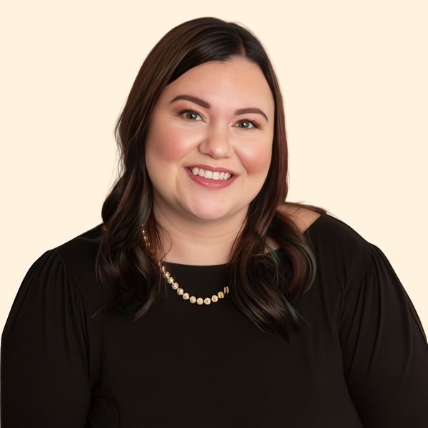 Tessa Chapman, Therapist