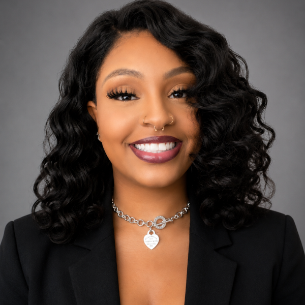 Shaparis Johnson, Therapist