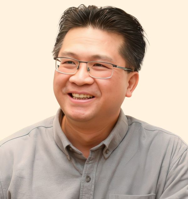 Chi-Kit Ho, Therapist