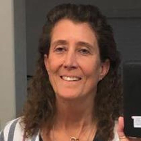 Tammy Salmon, Therapist