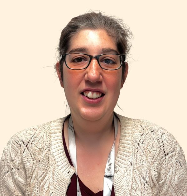 Danielle Noto, Therapist