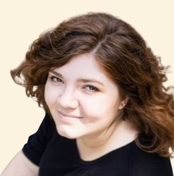 Gabriella Halloum, Therapist