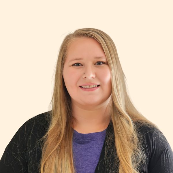 Jessica Nichols, Therapist