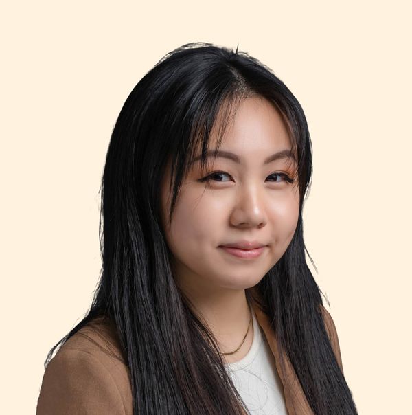 Elizabeth Huang, Therapist