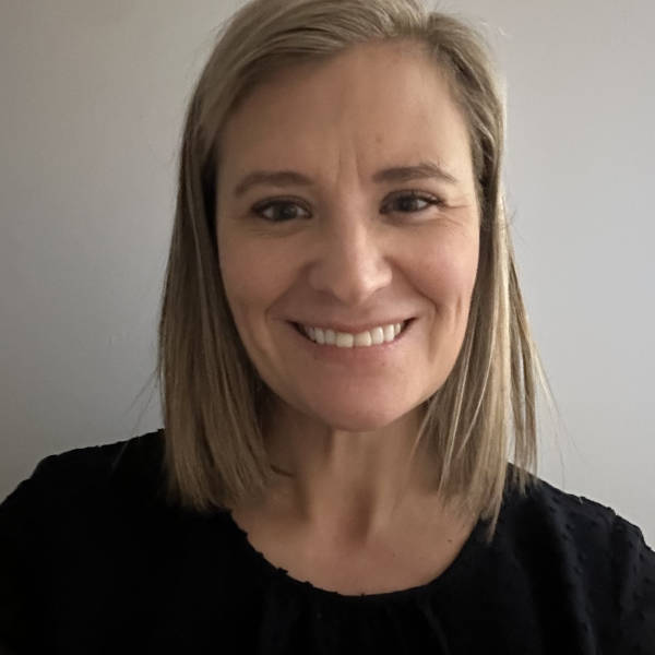 Lindsay Wagenhoffer, Therapist