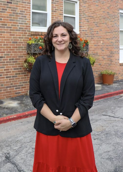 Miranda Mathis, Therapist