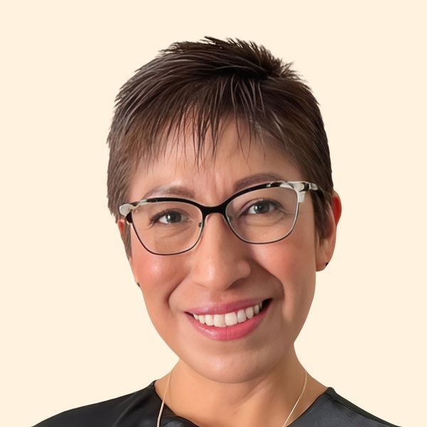 Romelia Gomez, Therapist
