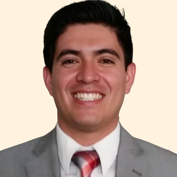 Carlos Acevedo, Therapist