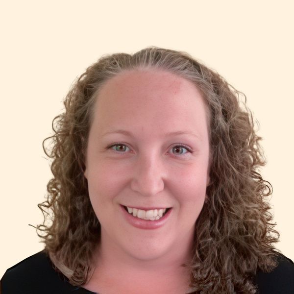 Elizabeth Moore, Therapist