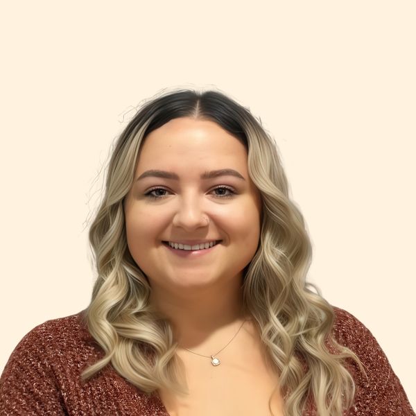 Amanda Farrell, Therapist