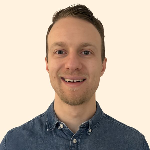 Noah Rusnak, Therapist