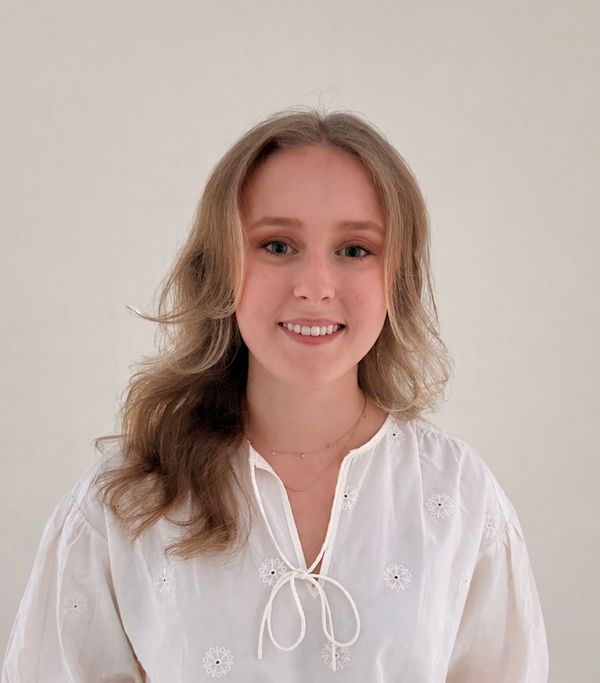 Gabby Johnson, Therapist