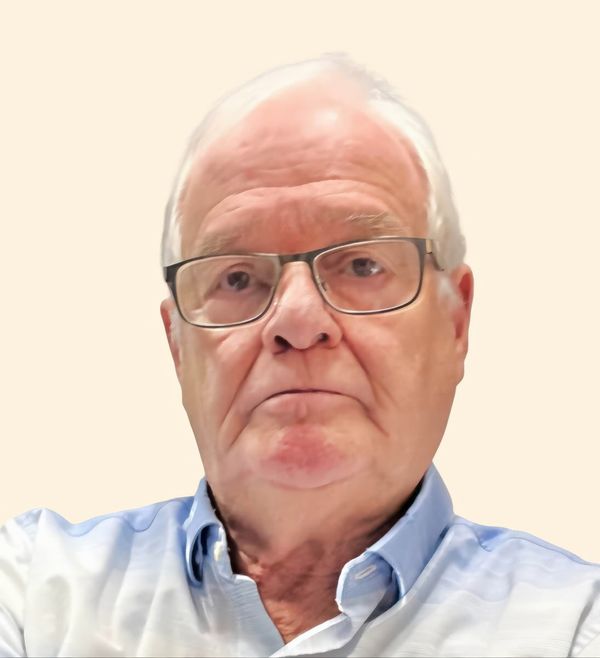 Lynn Gilderhus, Therapist