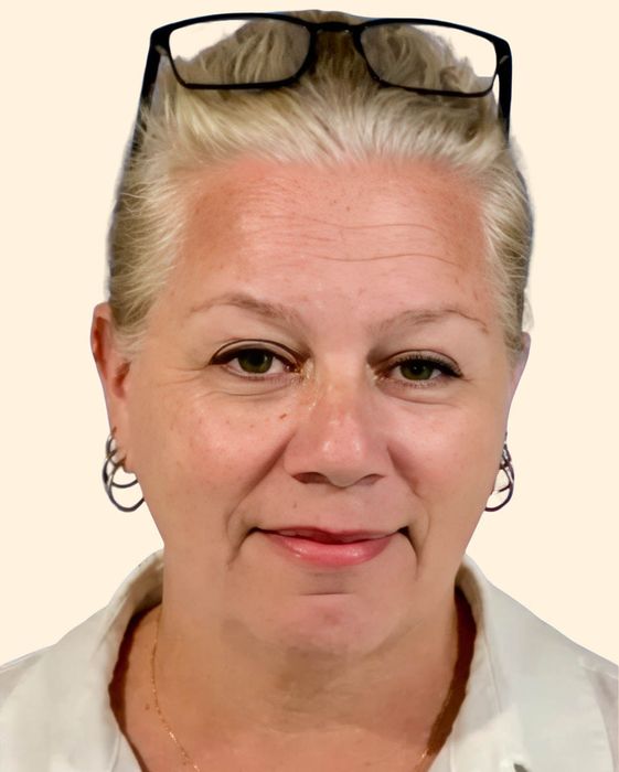 Christine Rios, Therapist
