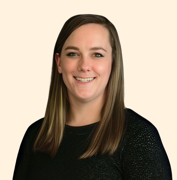 Emma Tomter, Therapist