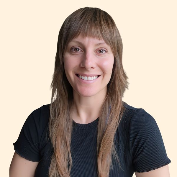 Lynsie Dietz, Therapist