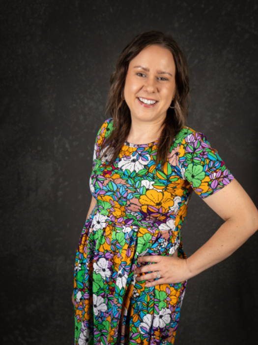 Kristin Marshall, Therapist