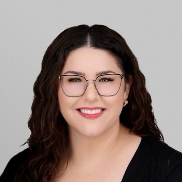 Alicia Marie Hutton, Therapist