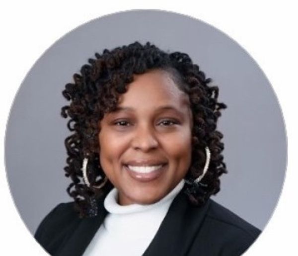 Catashia Haskins, Therapist