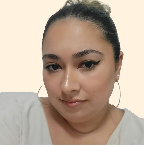 Karina Santiago Sanchez, Therapist