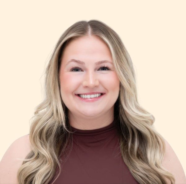 Samantha Zicolella, Therapist