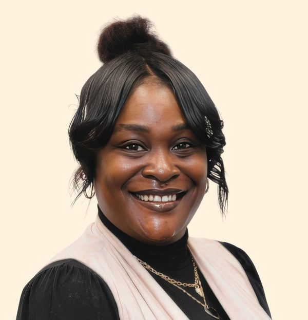 Shantele Weaver, Therapist