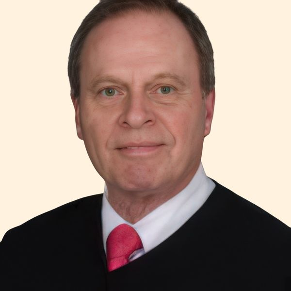 Dr. Charles Kapp, Psychologist