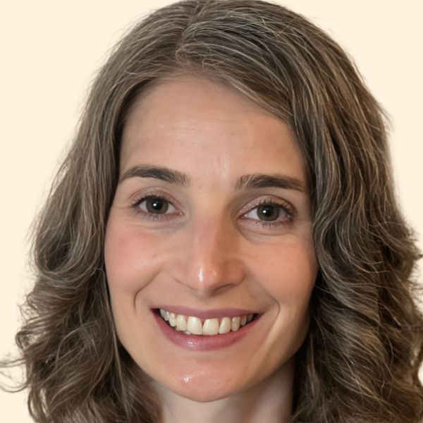 Kelly Holmes Thoene, Therapist