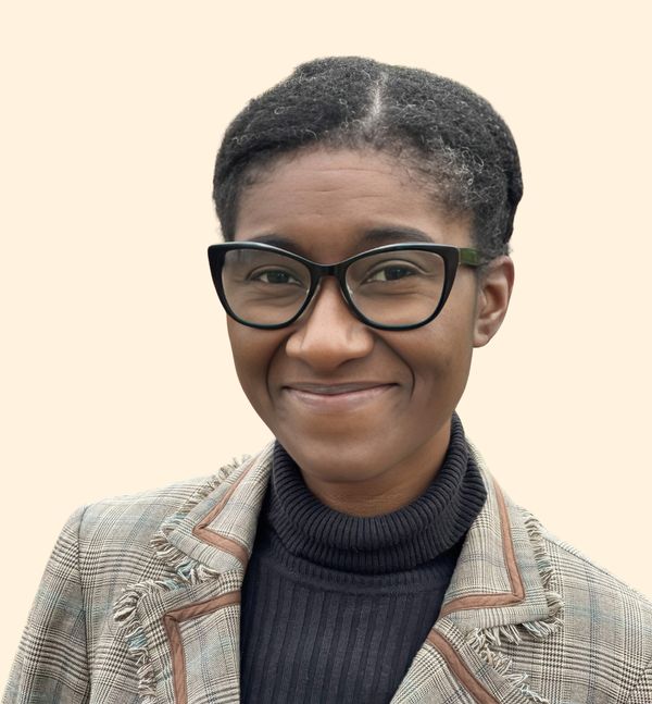Rita Mensah, Therapist