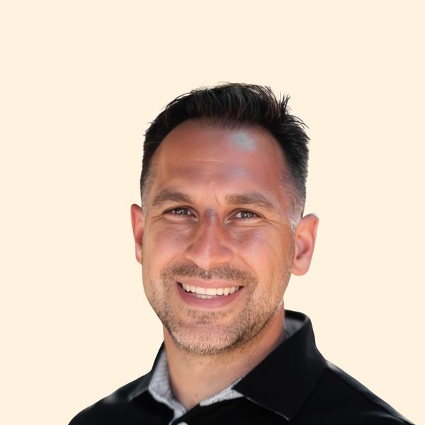 Mike Petrarca, Therapist
