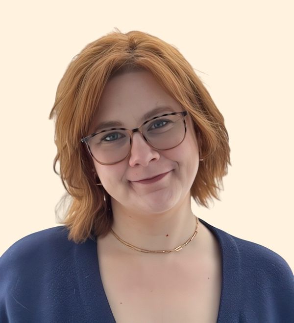 Hannah Foran, Therapist