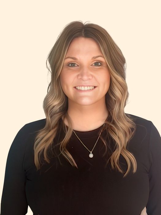 Ashley Wisdom, Therapist