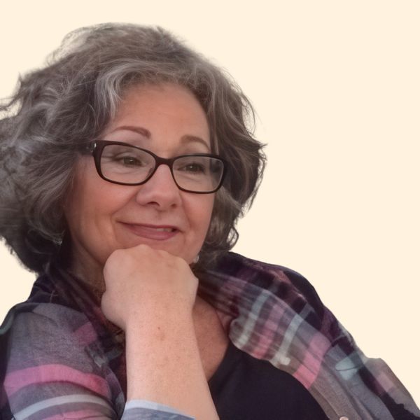 Maureen Laustsen, Therapist