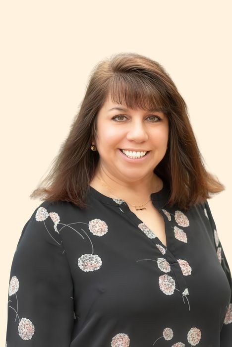 Lenora Ziegler, Therapist