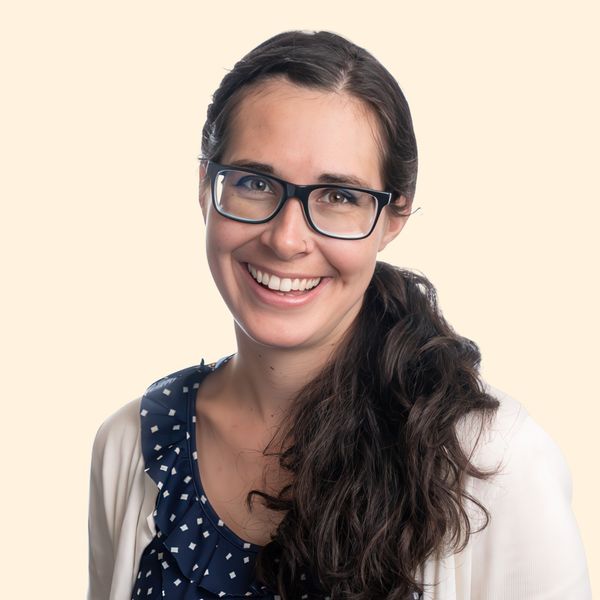 Alissa Dayton, Therapist